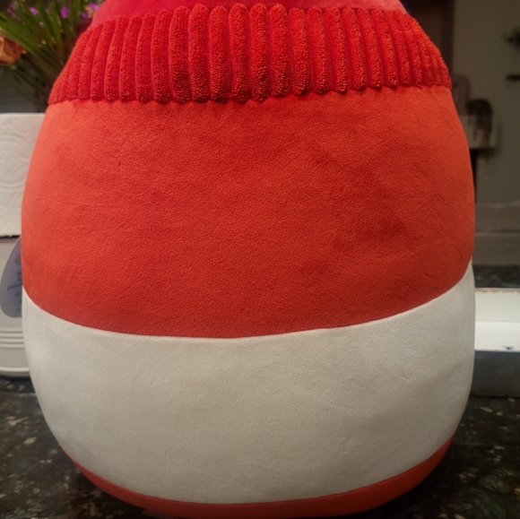 ILLIA SIRACHA SQUISHMALLOW 16" - Picture 2 of 7